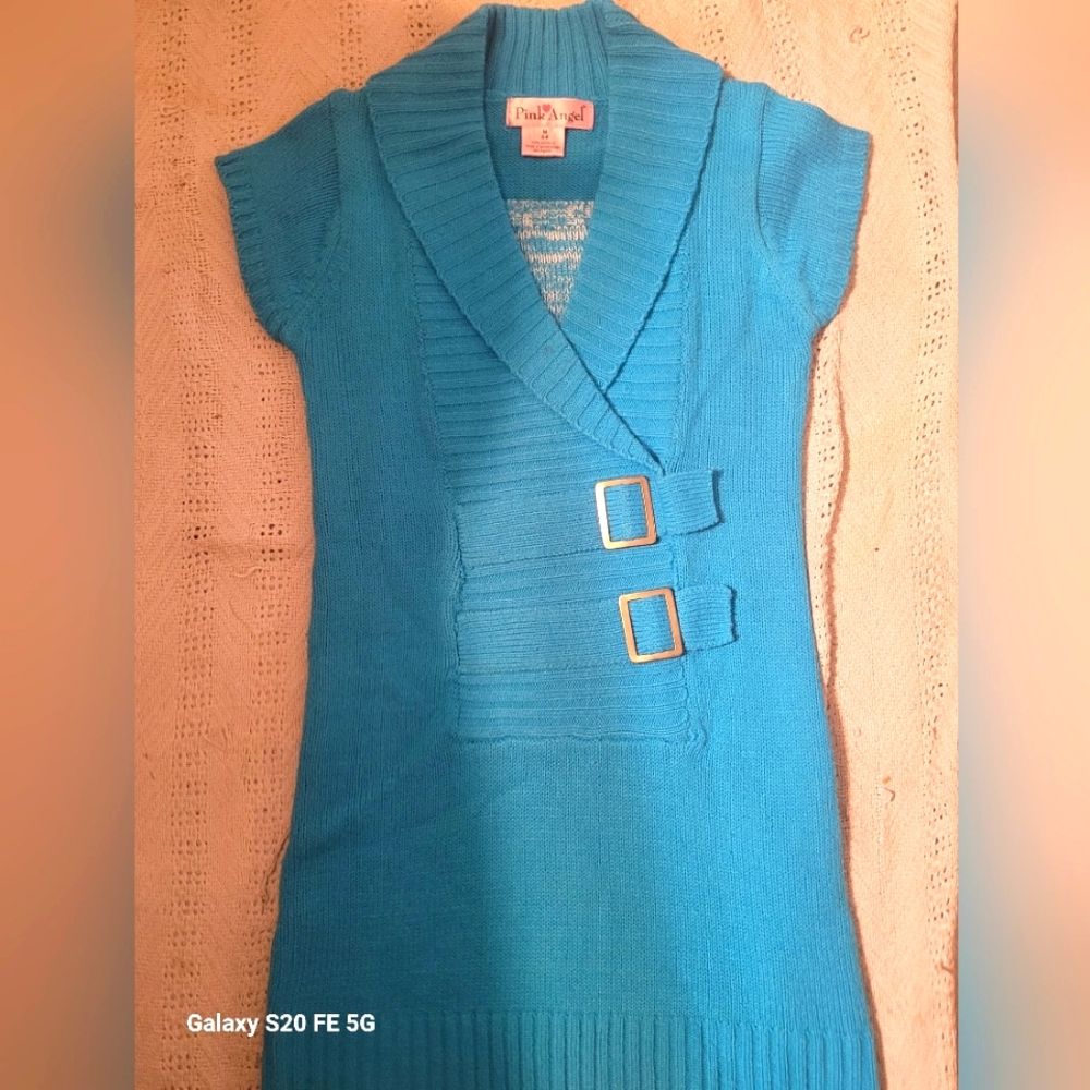 Girls blue sweater top